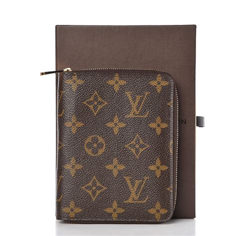 lv passport case